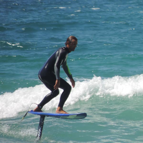 cours de surf foil avec yann Boufflers, plage du lion